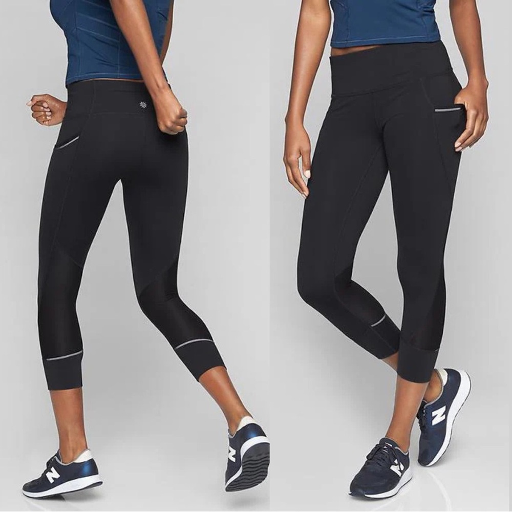 NEW Athleta Relay Capri 2.0 Crop Reflective Leggings Sz M | Pockets, Athletic